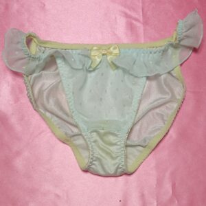 51☆フリル☆Mサイズ☆ティーンズツルツルショーツ