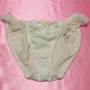 57☆フリフリ☆Mサイズ☆ティーンズツルツルショーツ