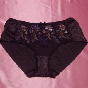 72☆トリンプ☆Mサイズ☆ティーンズツルツルショーツ