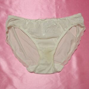 84☆トリンプ☆Mサイズ☆ティーンズ ツルツルショーツ