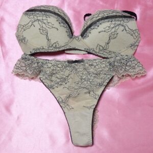 431 サイズ不明 ブラジャー・ショーツセット 中古 大人用インナー ベージュ/黒レース Tバック風 販売