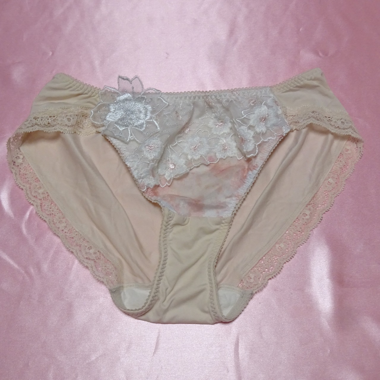 531☆ レジェ Lサイズ相当 ☆ティーンズ パンティ ☆大人USEDインナー SELECT INNER MARKET