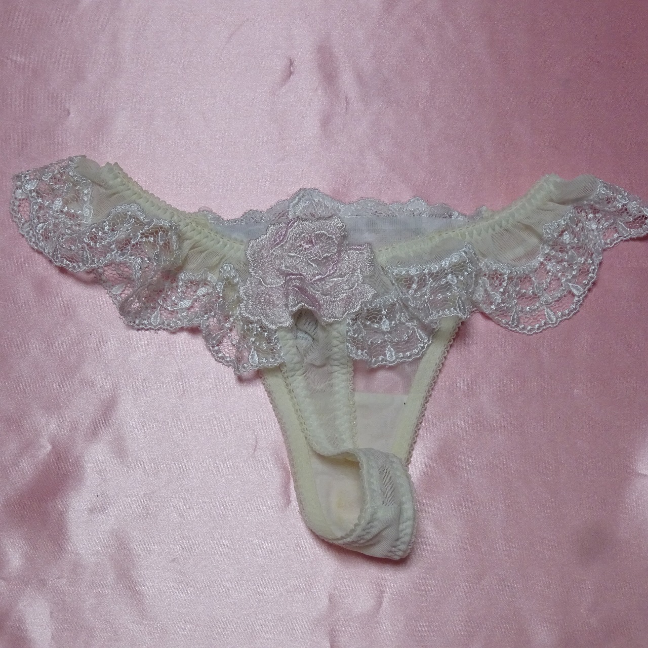 549☆ サルート Mサイズ ☆ティーンズ Tバック ☆大人USEDインナー SELECT INNER MARKE - 画像 (2)