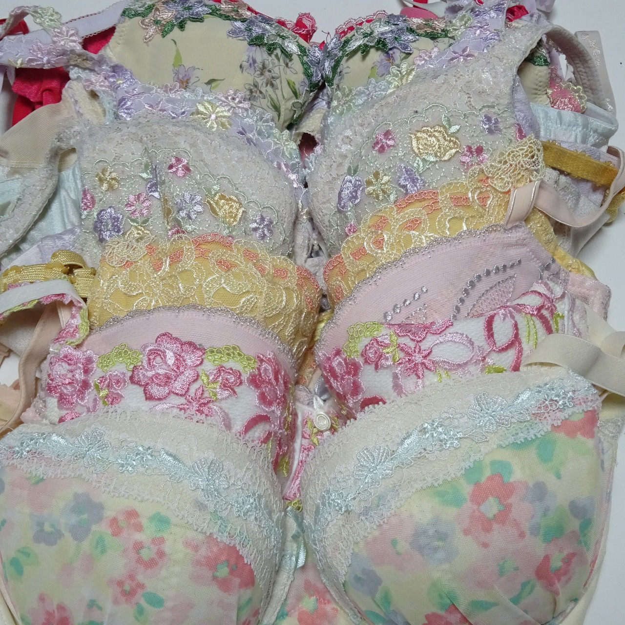 590☆トリンプ ブラジャー 10枚セット ☆ティーンズショーツ ☆大人USEDインナー SELECT INNER MARKE