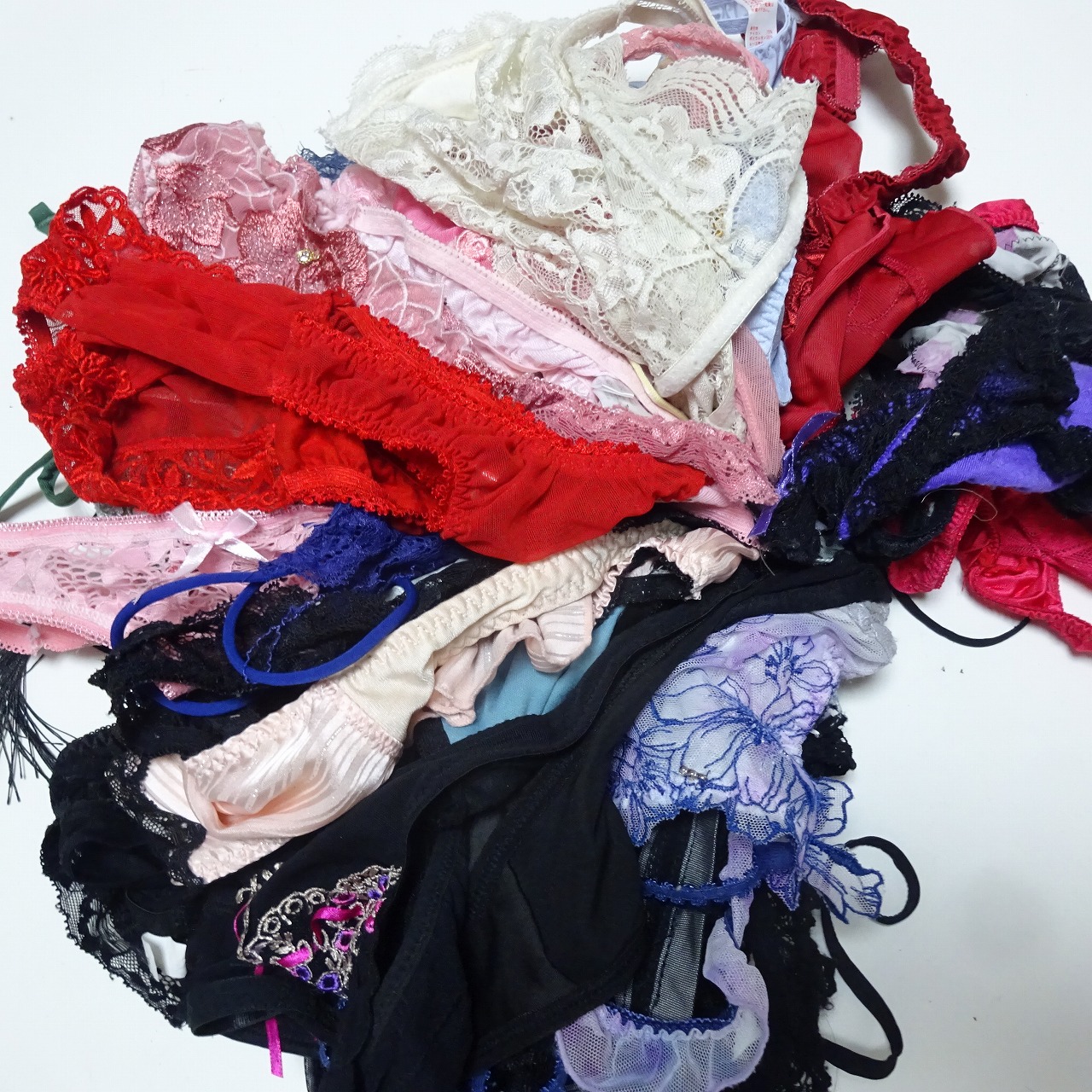 600☆ Tバック 30枚セット ☆ティーンズショーツ ☆大人USEDインナー SELECT INNER MARKE