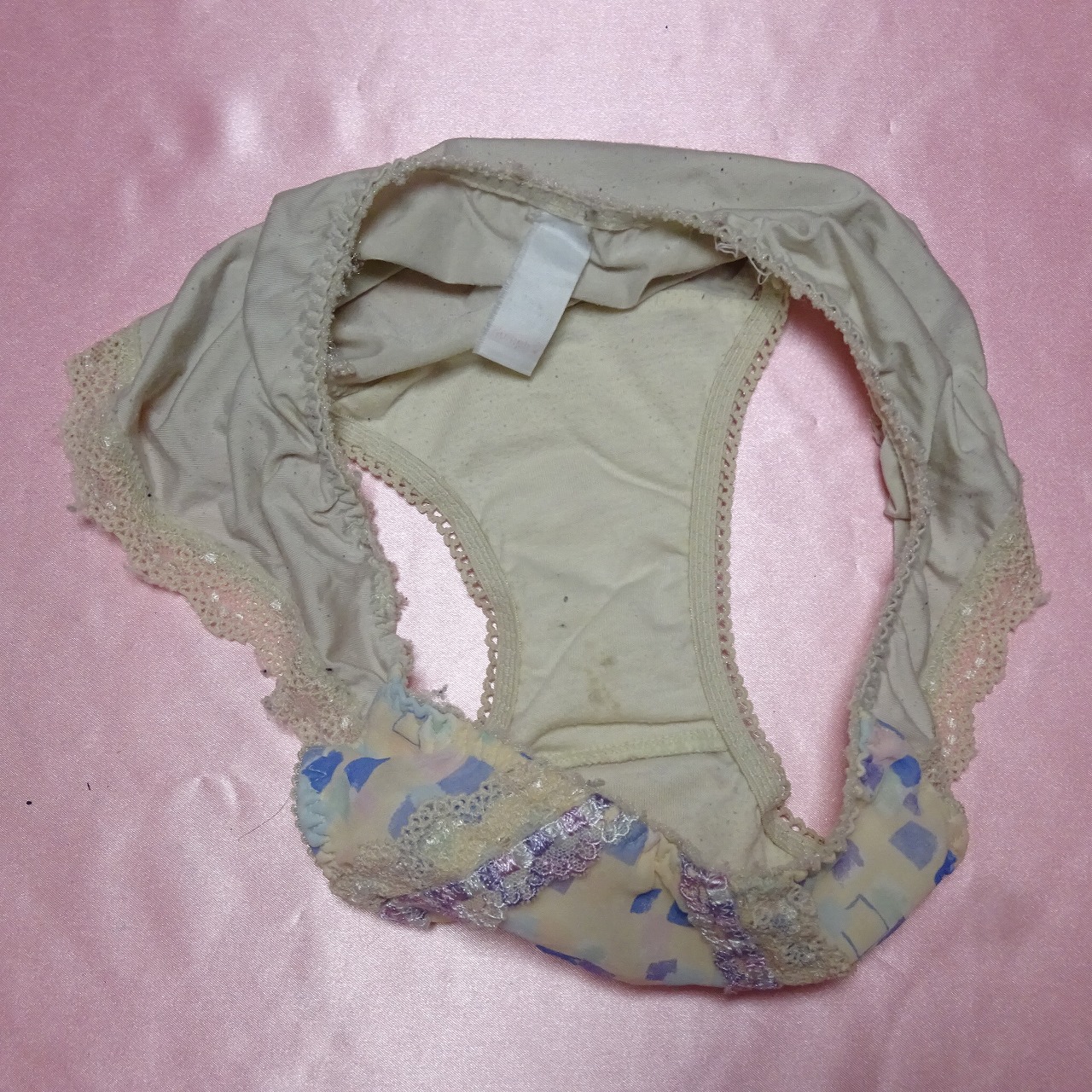 626☆ トリンプ Mサイズ ☆ティーンズ ツルツルショーツ ☆ - 画像 (3)