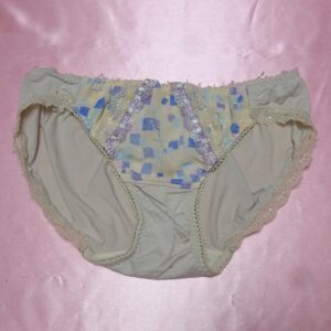 626☆ トリンプ Mサイズ ☆ティーンズ ツルツルショーツ ☆