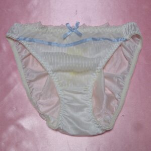 681☆ tutuanna ツルツルショーツ Mサイズ  ☆