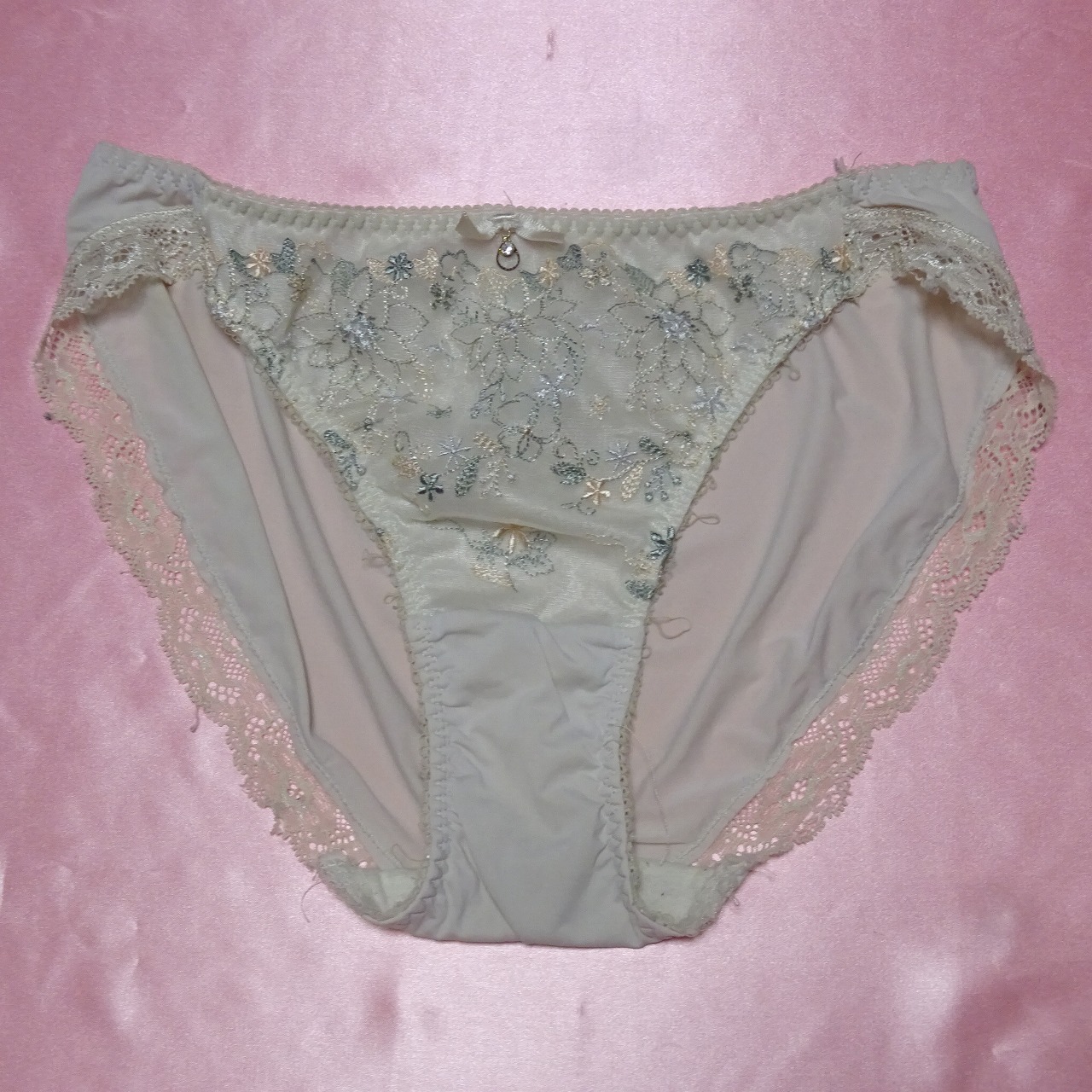 683☆ tutuanna ツルツルショーツ Mサイズ ☆