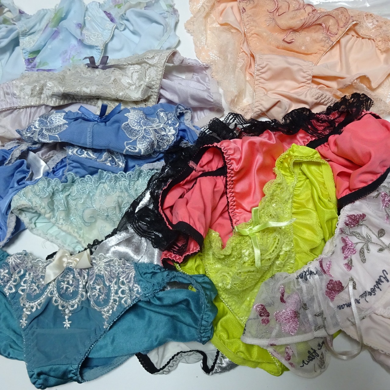 563☆ 美魔女系ツルツルショーツ 10枚セット ☆ティーンズ ツルツルショーツ ☆大人USEDインナー SELECT INNER MARKE
