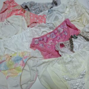 576☆可憐 ツルツルショーツ 10枚セット ☆ティーンズショーツ ☆大人USEDインナー SELECT INNER MARKE